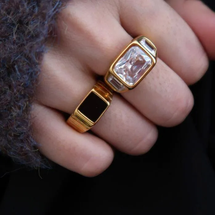 Gloria Crystal Ring