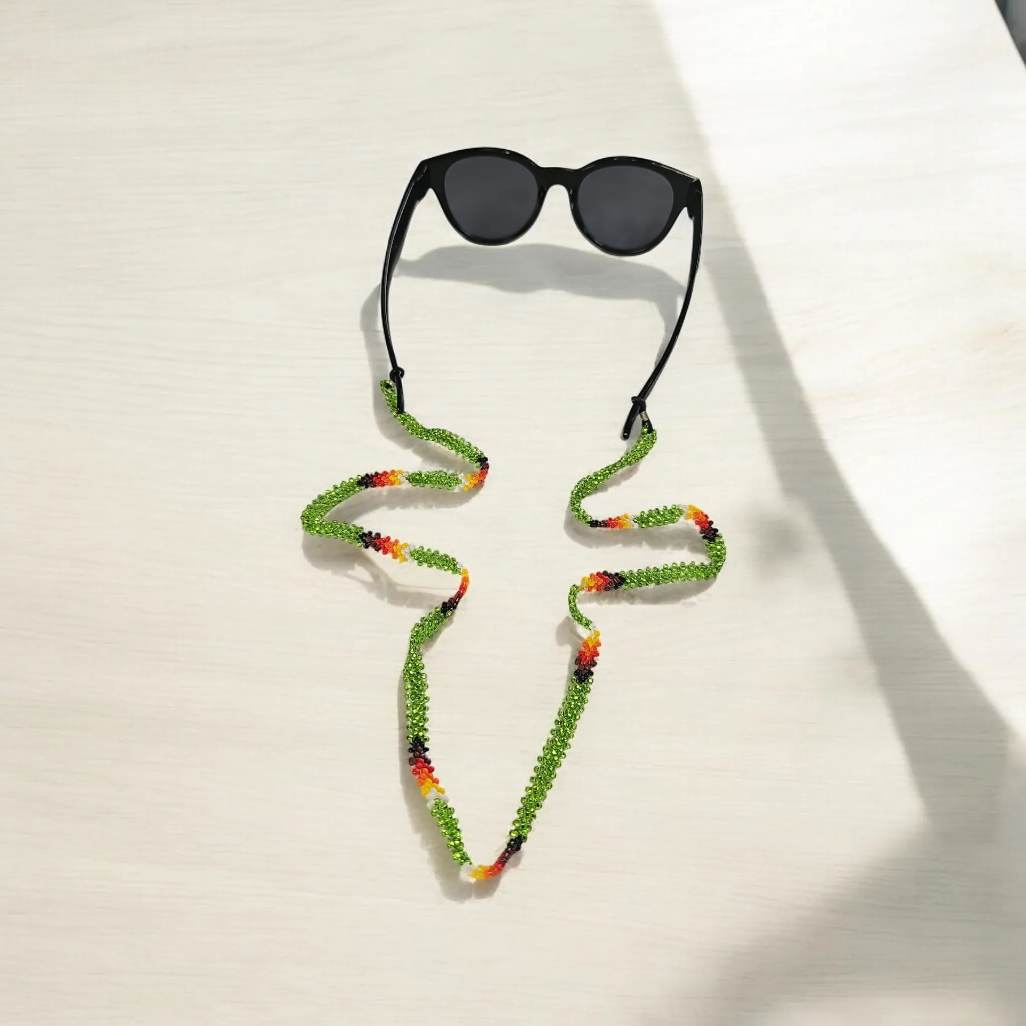 Handmade glasses  chain ( green)