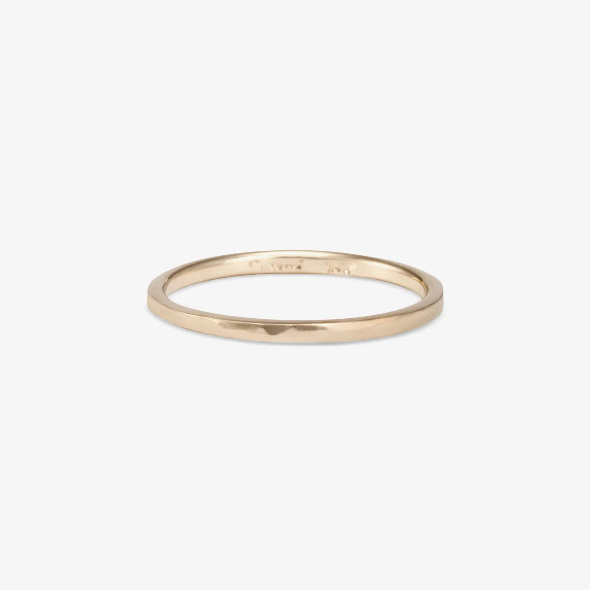 R4002 | Thin Hammered Band